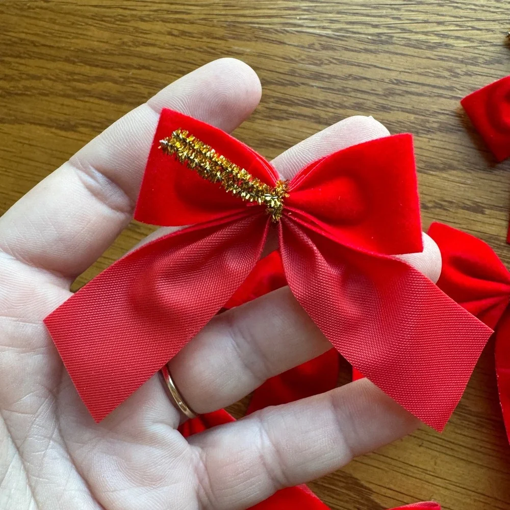 Red Velvet Ribbon Bows Gold Pipe‎ Cleaner Ornament Crafting Holiday Decor